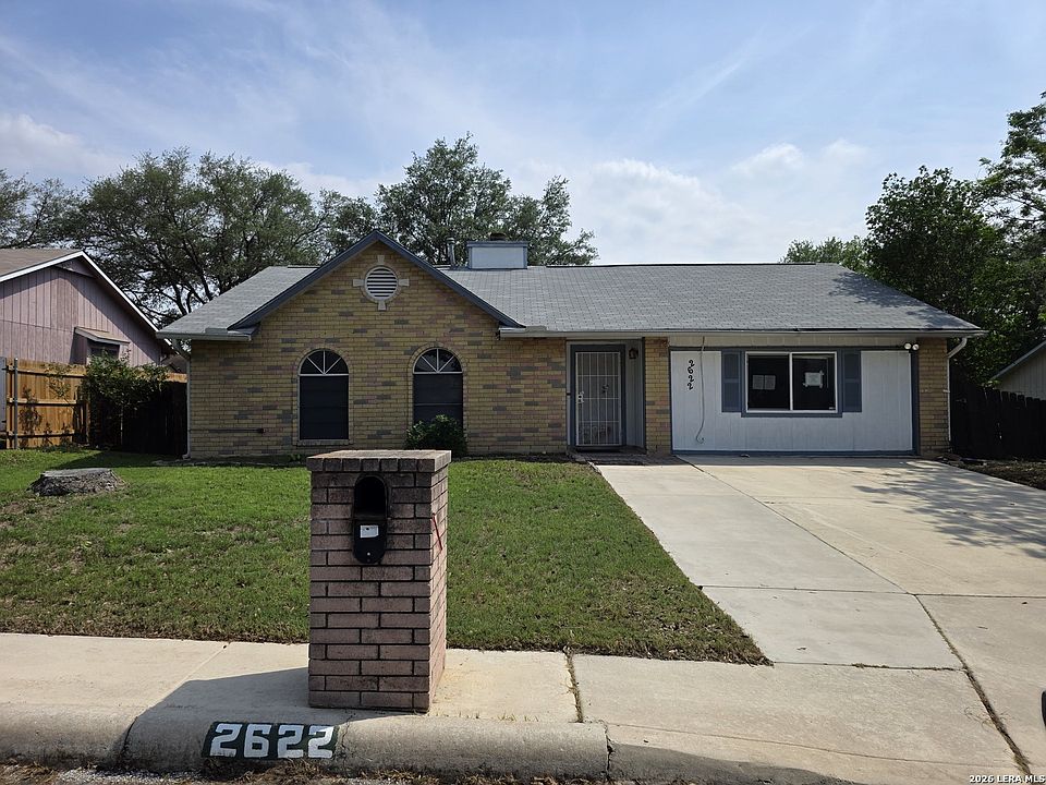 1st image of 2622 Lakehaven