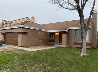 637 Fox Pointe Rd, Vacaville, CA 95687