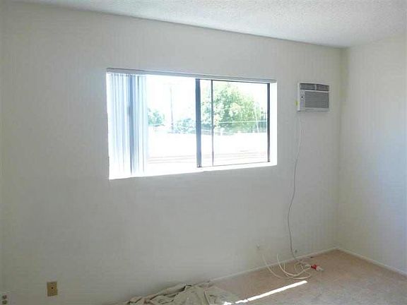 4th image of 3717 Vinton Ave #205