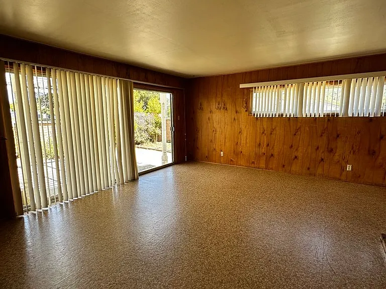 707 W Cypress Ave — Photo 6