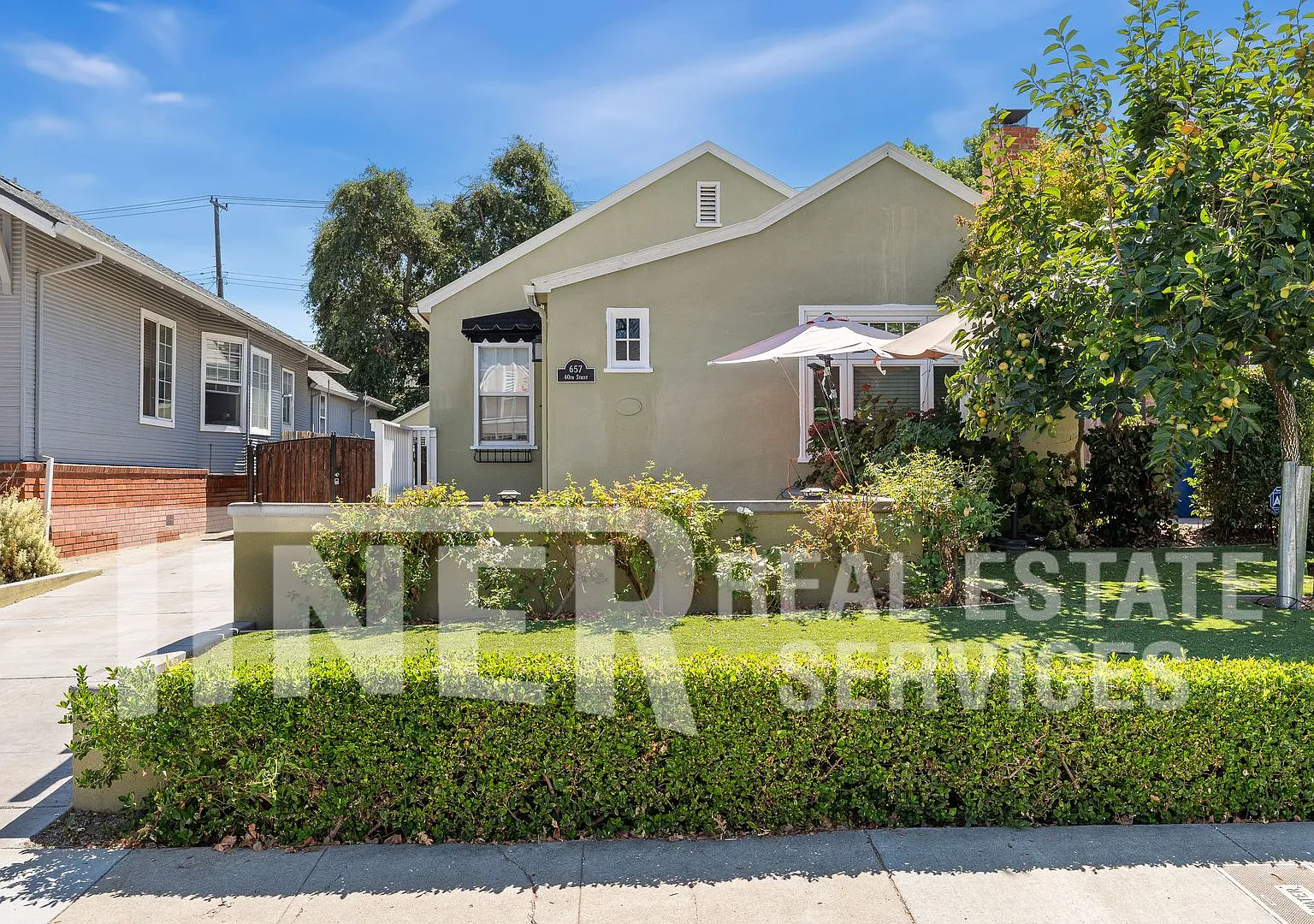 657 40th St - Tier 1 - East Sacramento Home with Private Pool — Photo 2