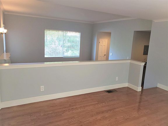 5th image of 3611 Dixie Canyon Ave