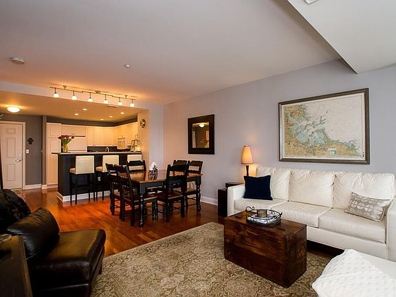 3rd image of 10 Seaport Dr APT 2303