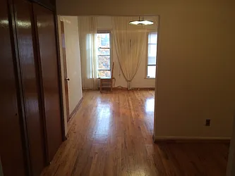 Rented by Nest Seekers International