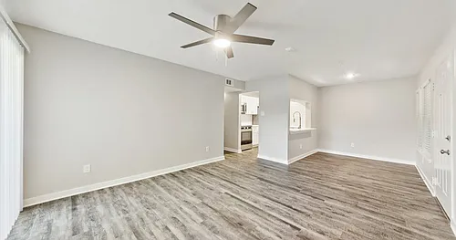 Westmount at London Park Apartments Photo 1