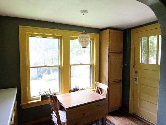 5th image of 1092 James Ave