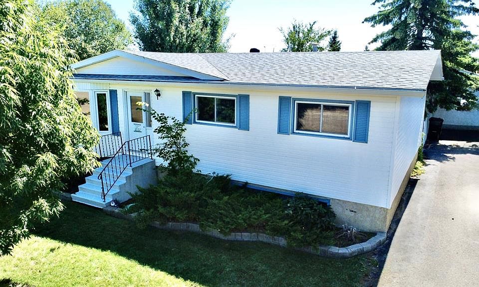 1st image of 305 N 7th Ave E