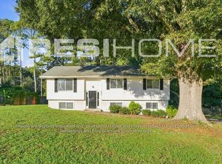 3017 Park Ln, Snellville, GA 30078