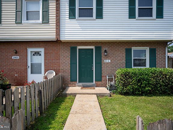 2nd image of 2801 Banks Ct