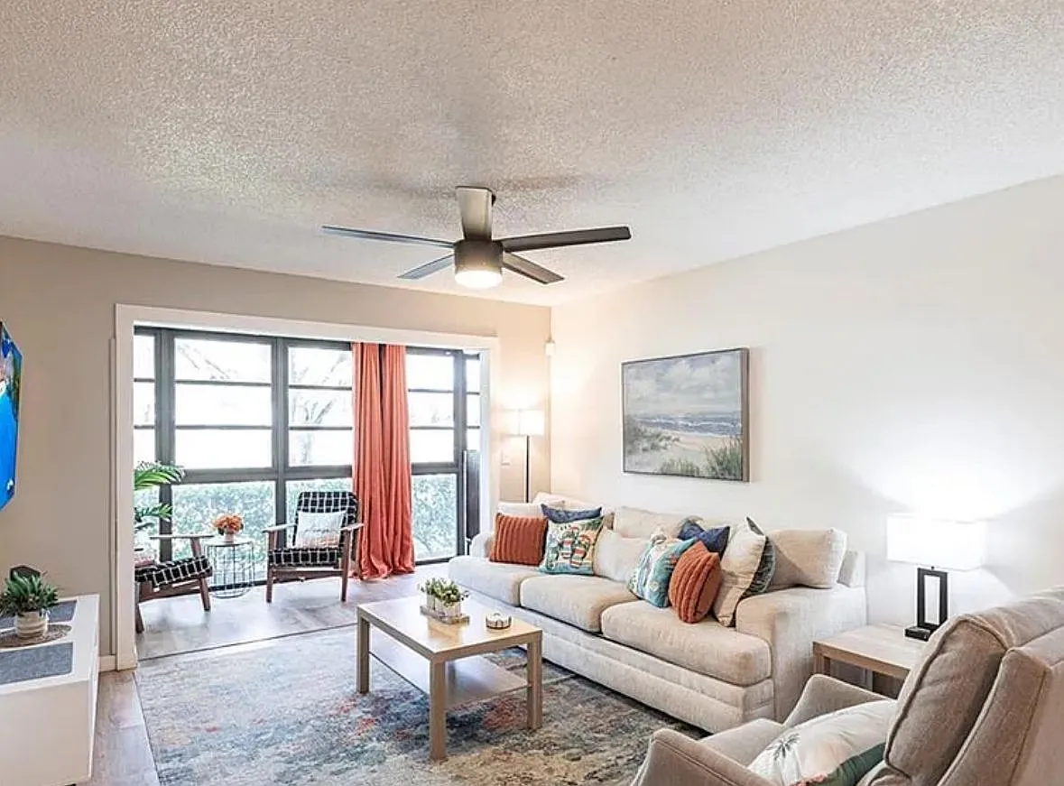 2 bed, 2.0 bath, $1,900 — Photo 1