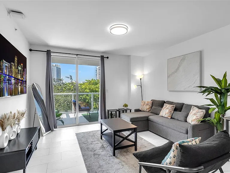 1850 Monroe St #401 — Photo 7