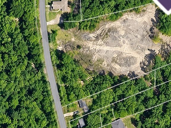 2nd image of 525 Waller Mill Rd