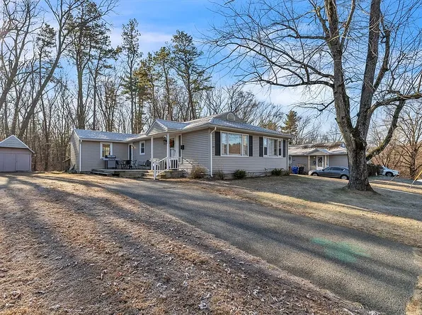 45 Gail St #A, Springfield, MA 01108