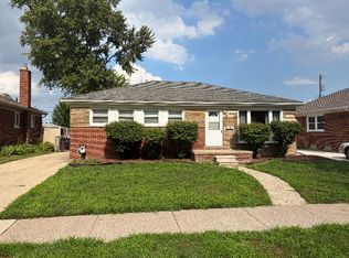 8949 Fox Ave, Allen Park, MI 48101