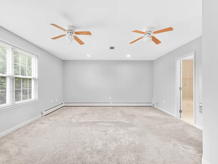 421 Lafayette St — Photo 23