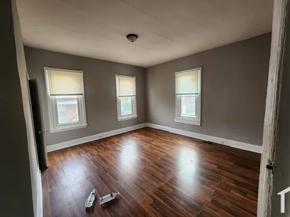 6165 Delancey St, Philadelphia, PA 19143