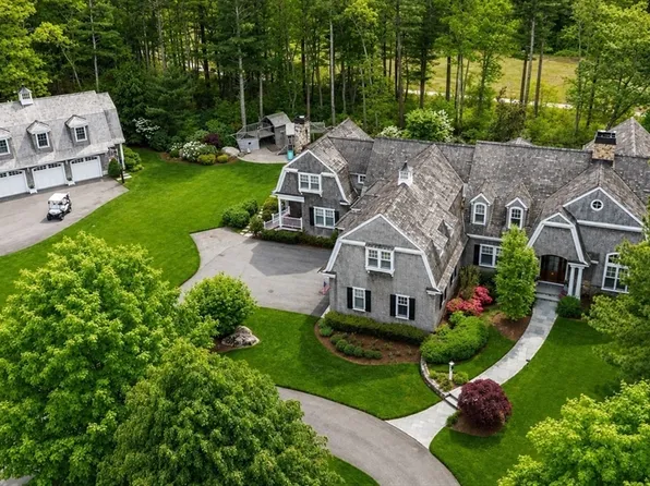 9 High Ridge Dr, Mattapoisett, MA 02739