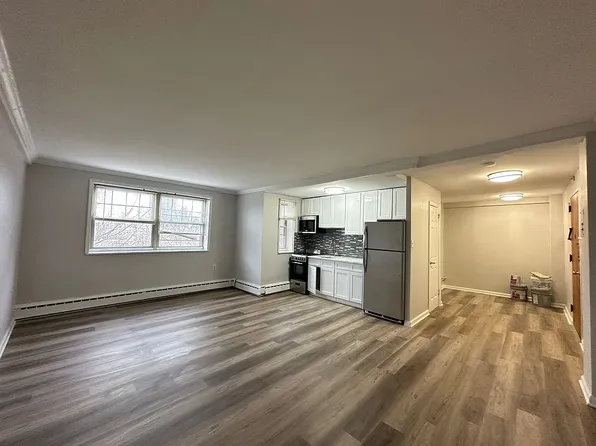 2463 John F Kennedy Boulevard image 1 of 6