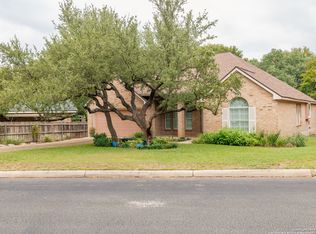 115 Navato Blvd, Hollywood Park, TX 78232