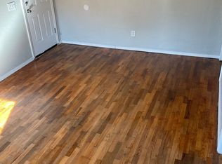 218 W Douglas Dr, Midwest City, OK 73110
