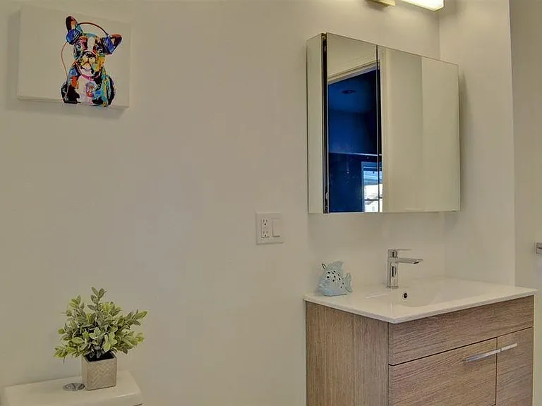 367 Linwood Ave — Photo 6