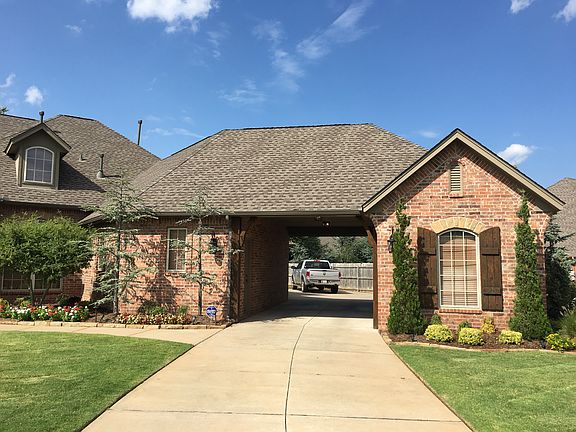 3rd image of 1205 Cambridge Dr