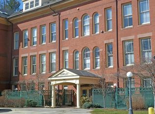 35 New South St APT 202, Northampton, MA 01060