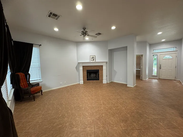 5407 Evans Ave — Photo 9