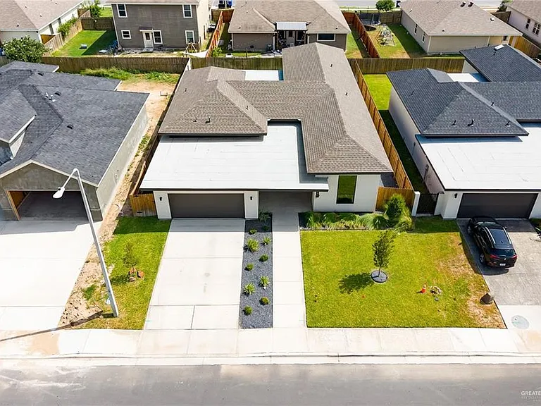 3717 Zenker Ave — Photo 3