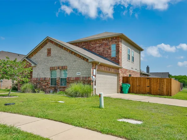 1800 Silver Oaks Dr, Gainesville, TX 76240