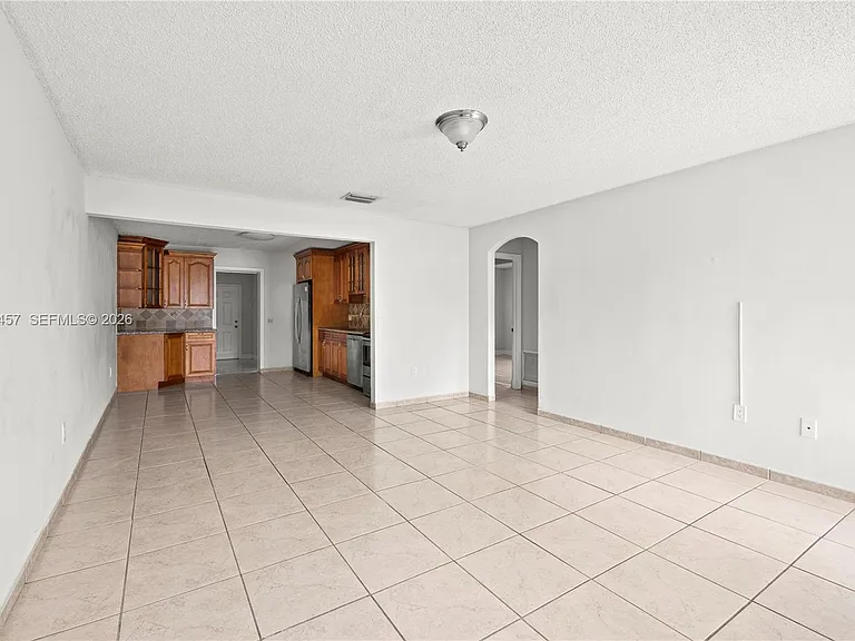 1800 SW 97th Ave #A — Photo 5
