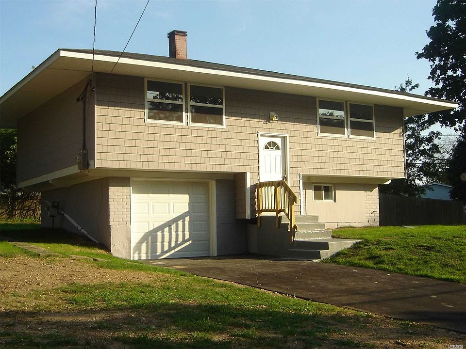 1st image of 22 Lynx Ln