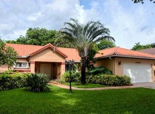 14550 Glencairn Rd, Miami Lakes, FL 33016