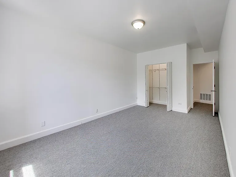 3336 W Evergreen Ave — Photo 4