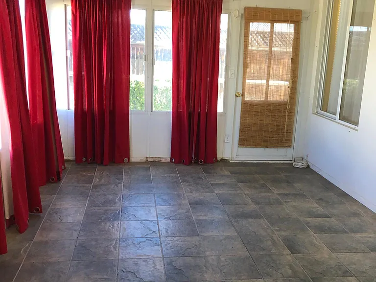 27162 Swift St — Photo 13