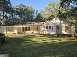 7680 Banks Mill Rd, Douglasville, GA