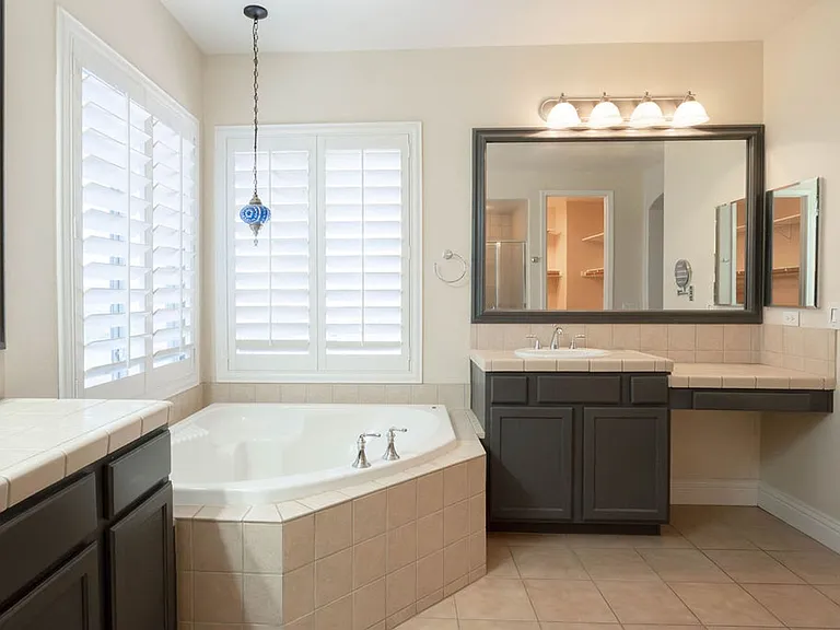10387 Sweet Laurel St — Photo 33