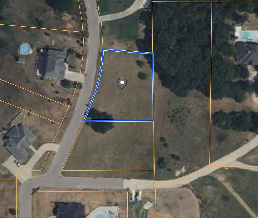 2nd image of 19 Blake Ln