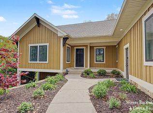 2975 Bird Ave NE, Grand Rapids, MI 49525