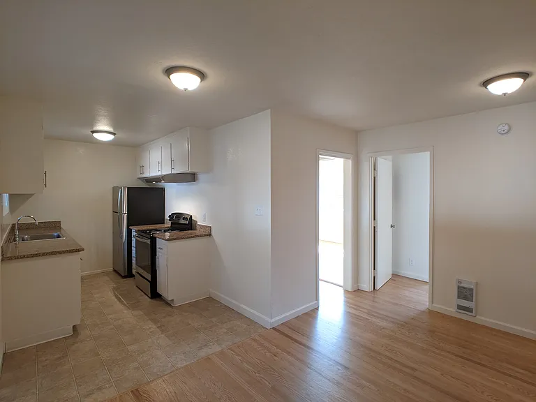 2117 Haste St — Photo 10