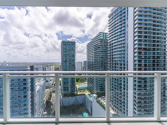 4th image of 1080 Brickell Ave Unit 2601