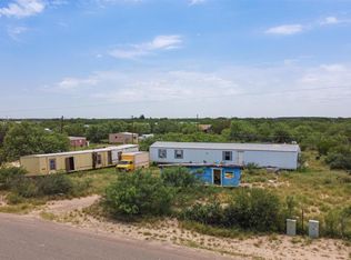 761 Rancho Penitas Rd, Laredo, TX 78045