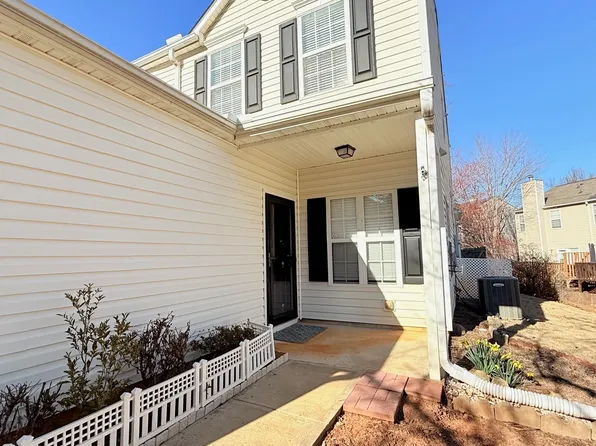 4651 Crawford Oaks Dr, Oakwood, GA 30566