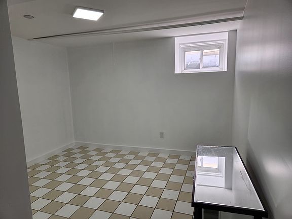 5th image of 8914 181st St