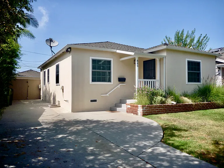 845 Flower Ave — Photo 4