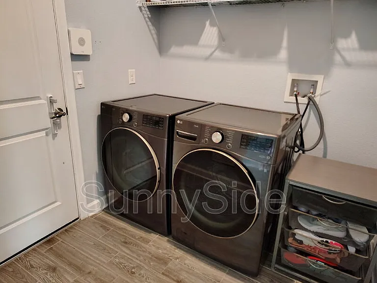 1047 Oak Bluff Dr — Photo 31
