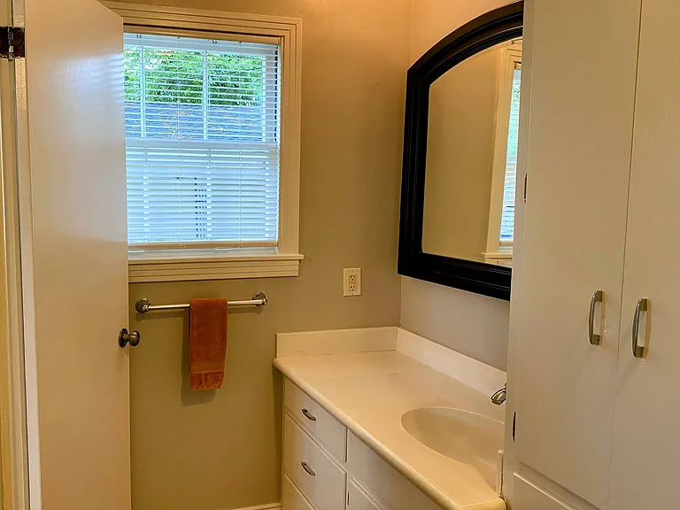 3825 Hubby Ave — Photo 22