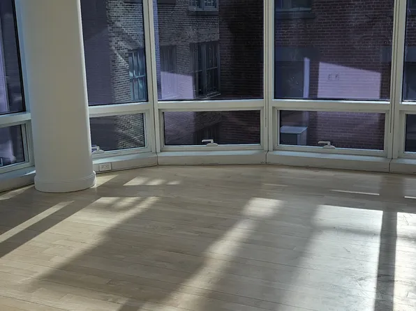 445 Lafayette Street image 4 of 7