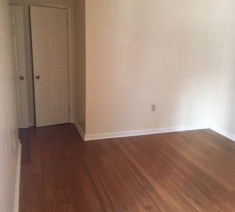 3rd image of 8825 148th St APT 1K