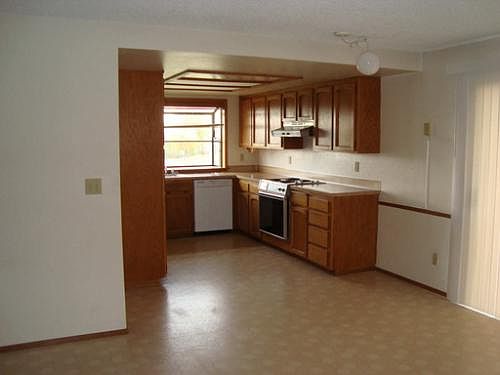 4th image of 3039 Ironwood Ln